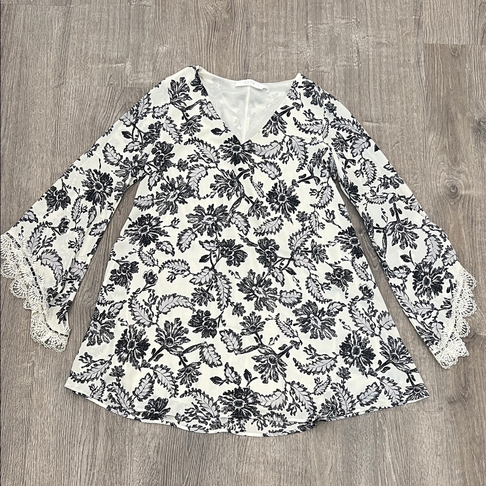 Astr White Tunic with Black Floral Print and Lace Trim